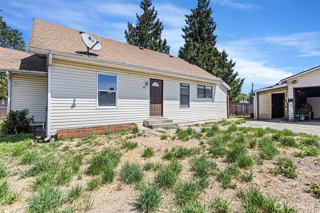 8614 Renton Avenue S Seattle WA 98118