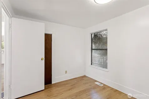 8614 Renton Avenue S Seattle WA 98118