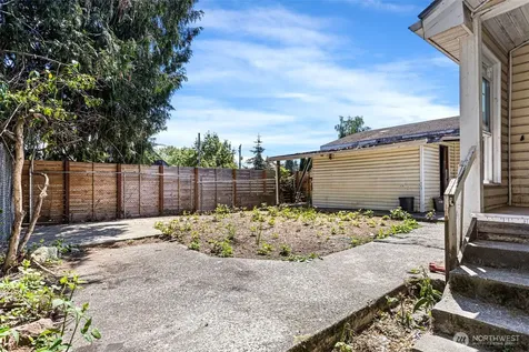 8614 Renton Avenue S Seattle WA 98118