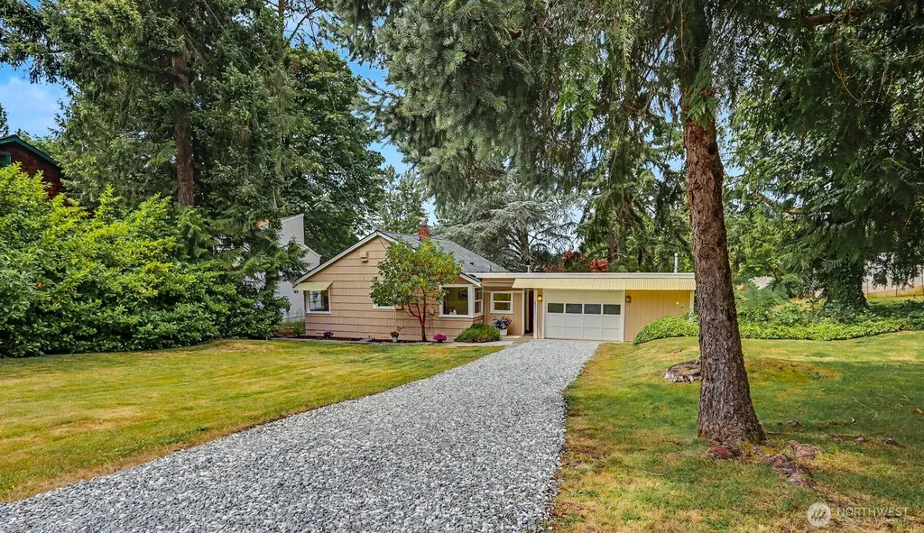 8011 SE 57th Street Mercer Island WA 98040