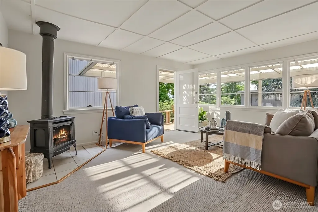 8011 SE 57th Street Mercer Island WA 98040