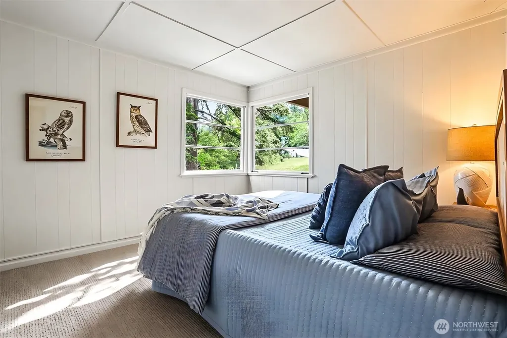8011 SE 57th Street Mercer Island WA 98040