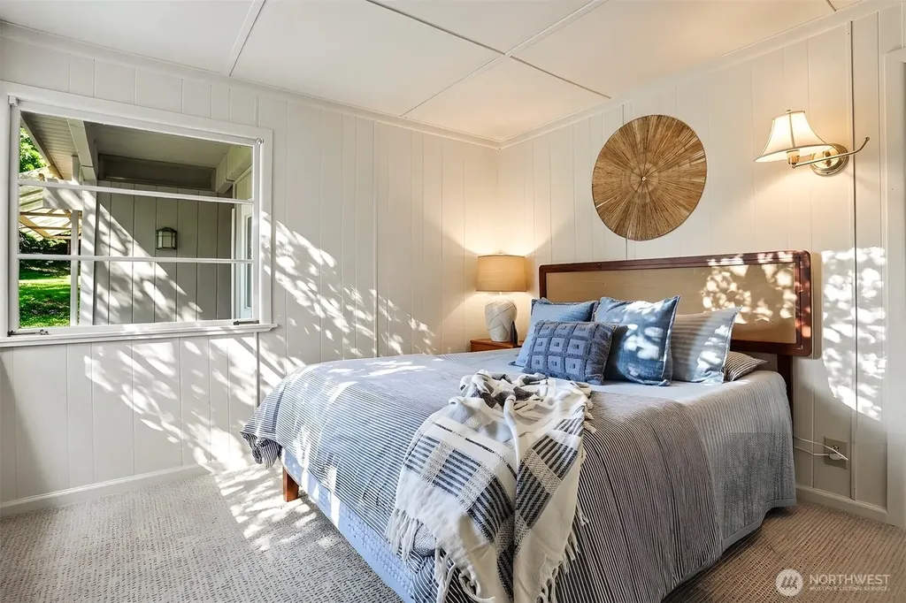 8011 SE 57th Street Mercer Island WA 98040