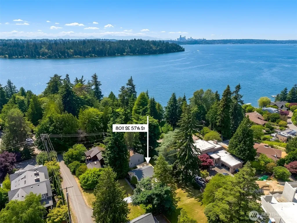 8011 SE 57th Street Mercer Island WA 98040