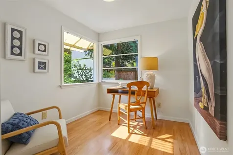 8011 SE 57th Street Mercer Island WA 98040