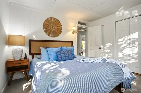 8011 SE 57th Street Mercer Island WA 98040