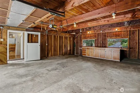8011 SE 57th Street Mercer Island WA 98040