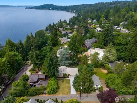 8011 SE 57th Street Mercer Island WA 98040