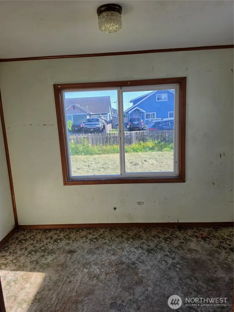1518 W 1st Street Aberdeen WA 98520