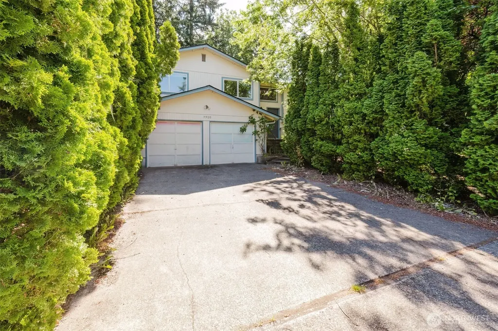 7300 Trica Avenue NE Bremerton WA 98311