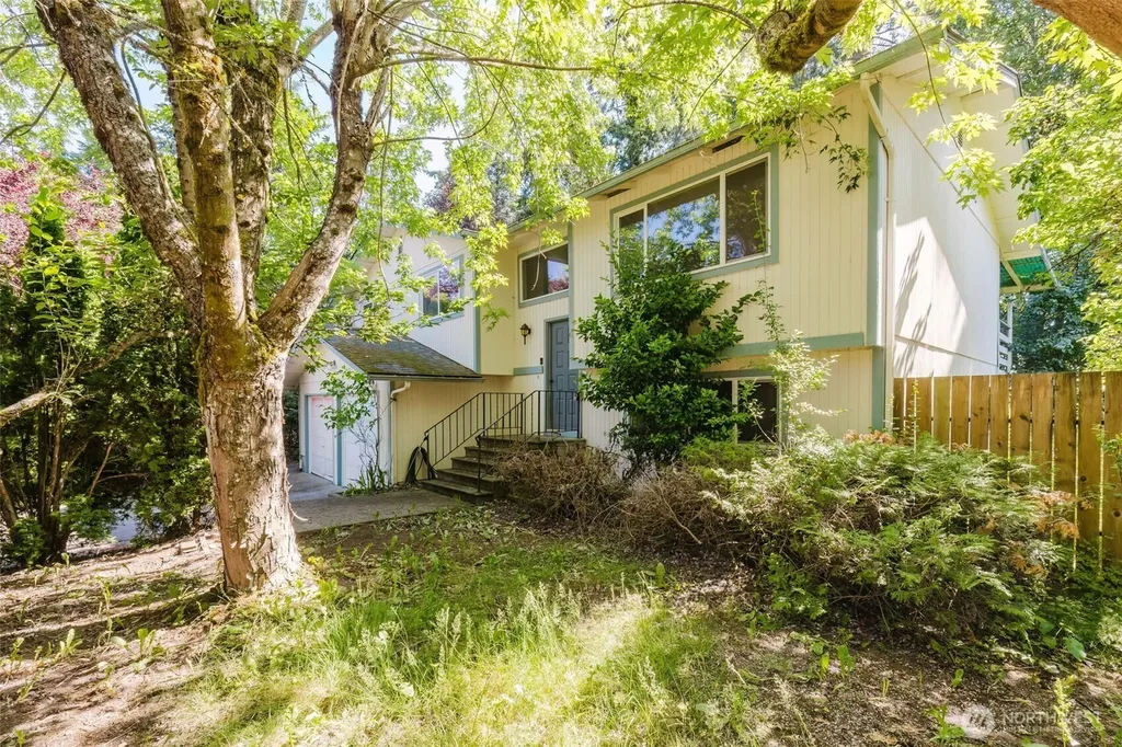 7300 Trica Avenue NE Bremerton WA 98311