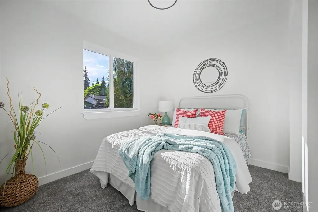 5610 Rockefeller Avenue Everett WA 98203