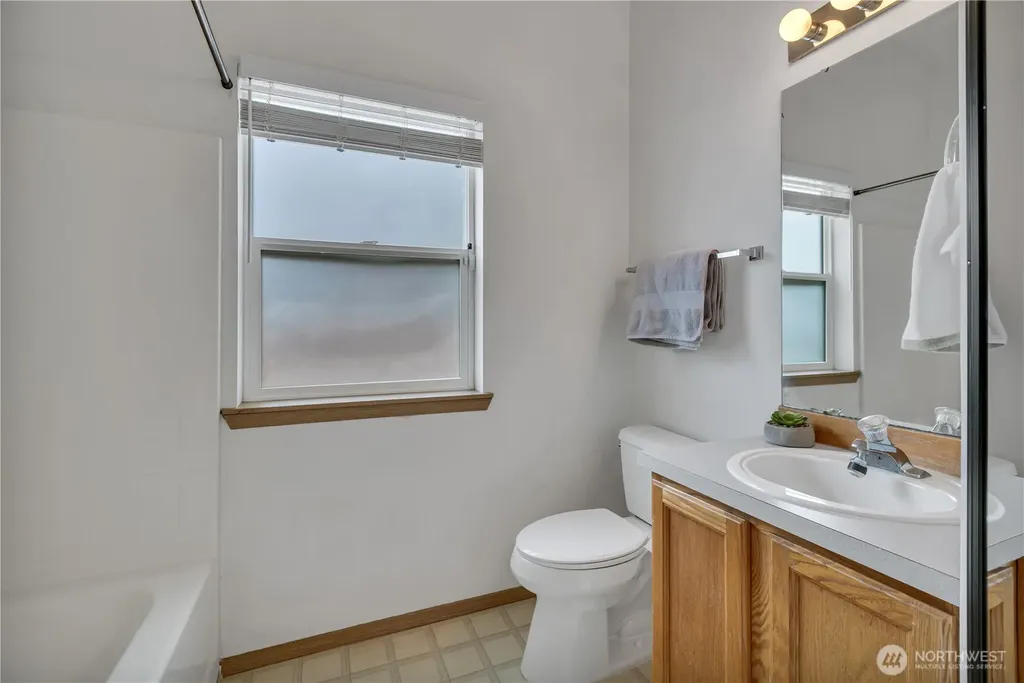 8418 201st Street E Spanaway WA 98387