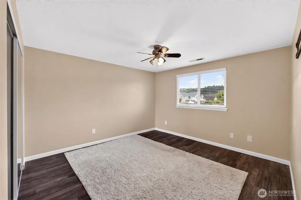 1217 Boatman Avenue NW Orting WA 98360