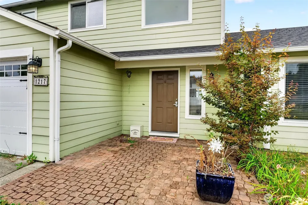 1217 Boatman Avenue NW Orting WA 98360