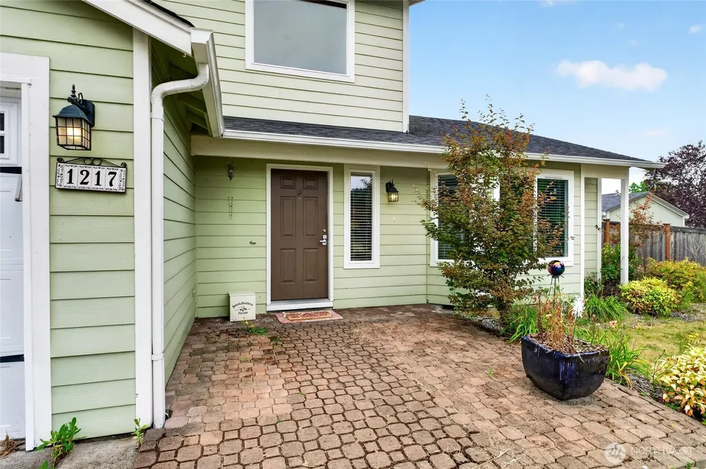 1217 Boatman Avenue NW Orting WA 98360