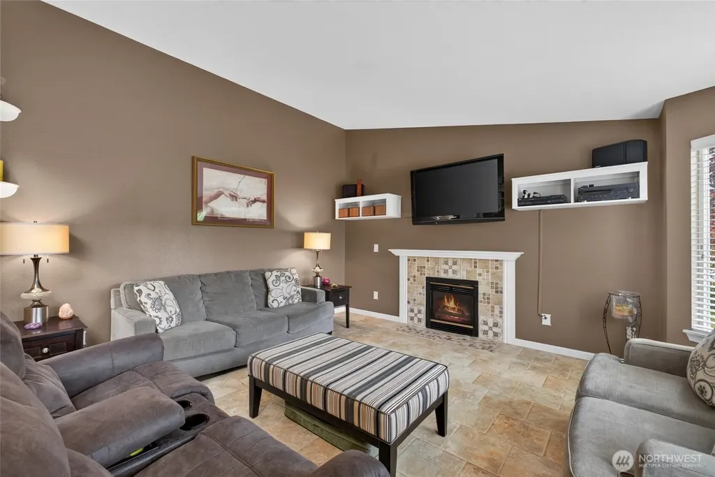 1217 Boatman Avenue NW Orting WA 98360