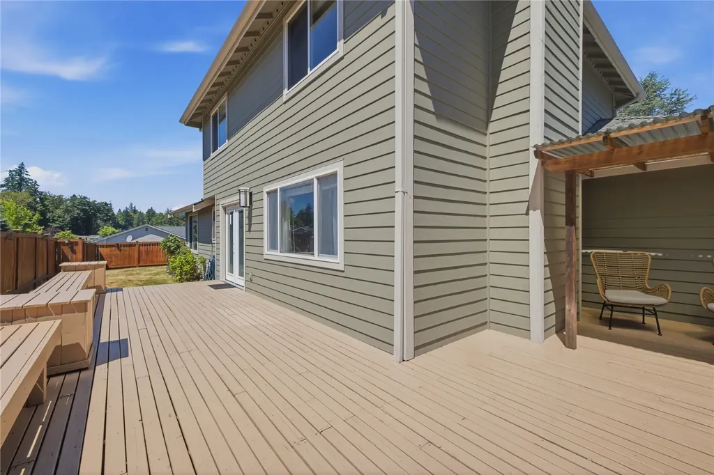 22807 SE 266th Street Maple Valley WA 98038