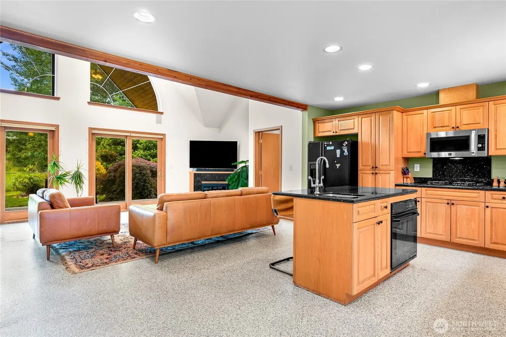 727 Lange Road Bellingham WA 98226
