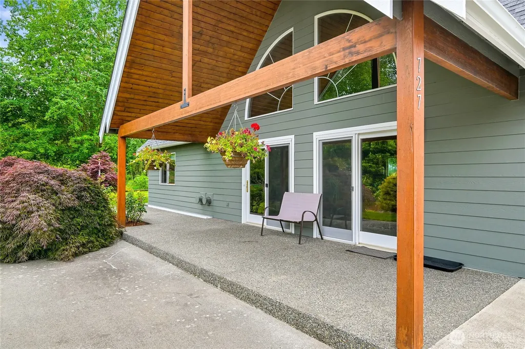 727 Lange Road Bellingham WA 98226