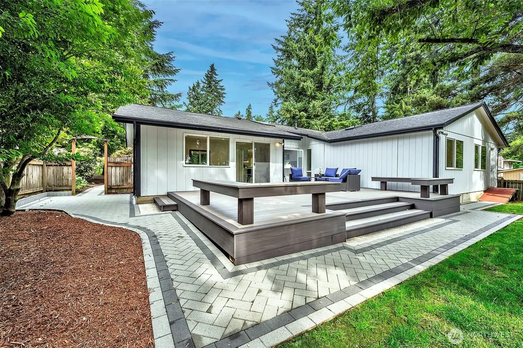 7106 139th Place NE Redmond WA 98052