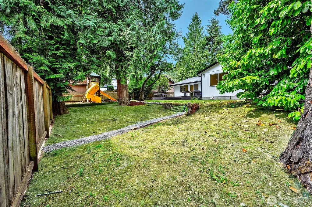 7106 139th Place NE Redmond WA 98052