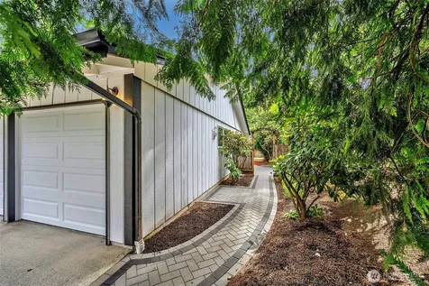 7106 139th Place NE Redmond WA 98052