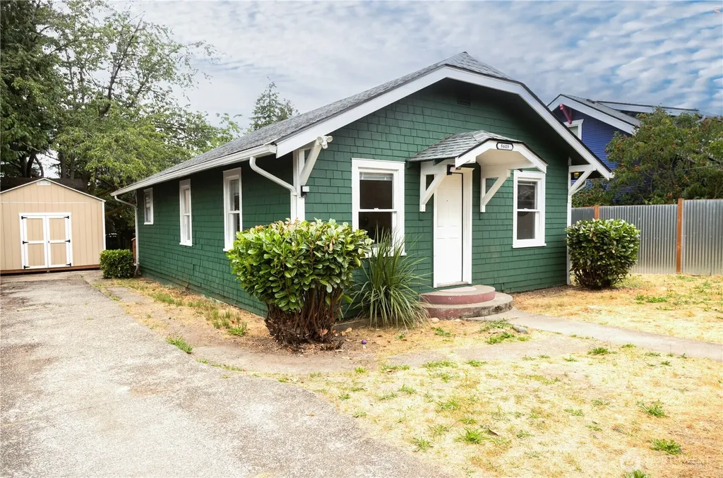 8608 S Thompson Avenue Tacoma WA 98444