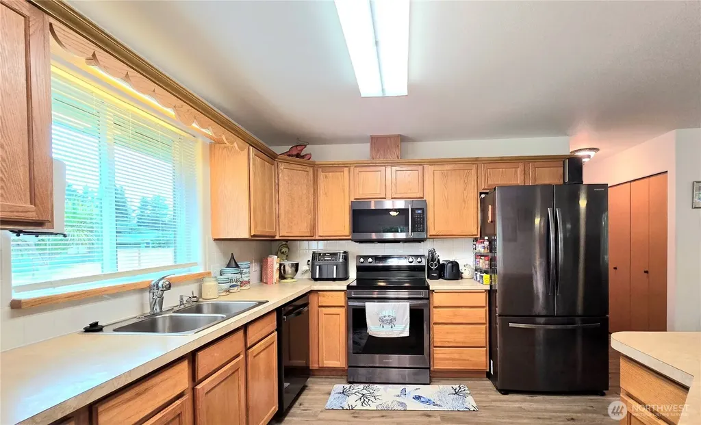 501 S Olympia Street Westport WA 98595