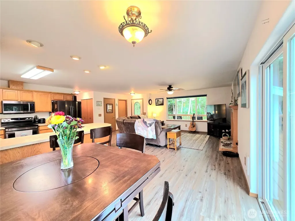 501 S Olympia Street Westport WA 98595