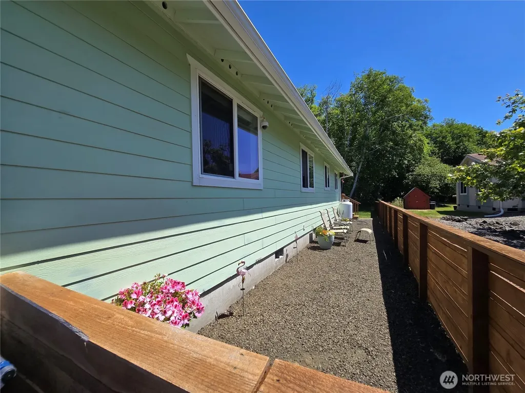501 S Olympia Street Westport WA 98595