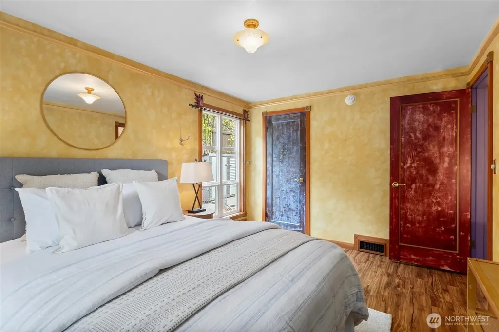 2804 Prosch Avenue W Seattle WA 98119