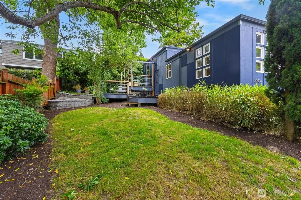 2804 Prosch Avenue W Seattle WA 98119