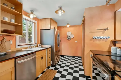 2804 Prosch Avenue W Seattle WA 98119