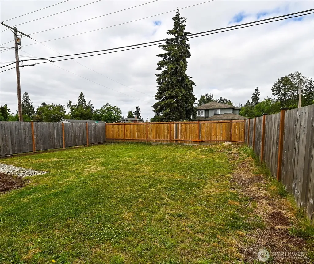 11512 3rd Place W Everett WA 98204