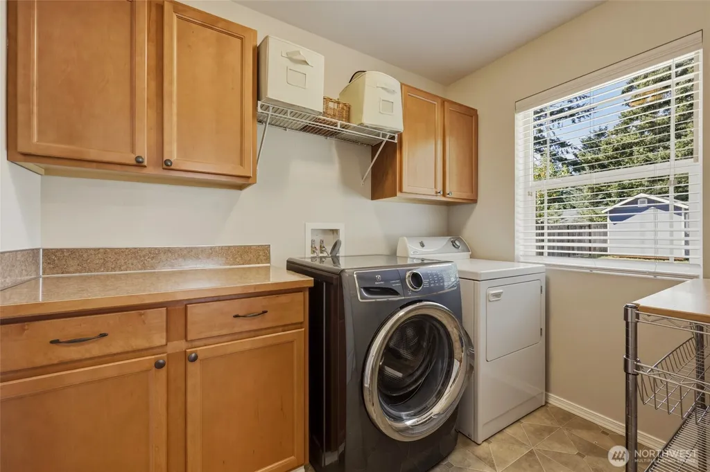 303 135th Place SE Rainier WA 98576