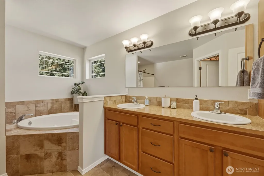 303 135th Place SE Rainier WA 98576