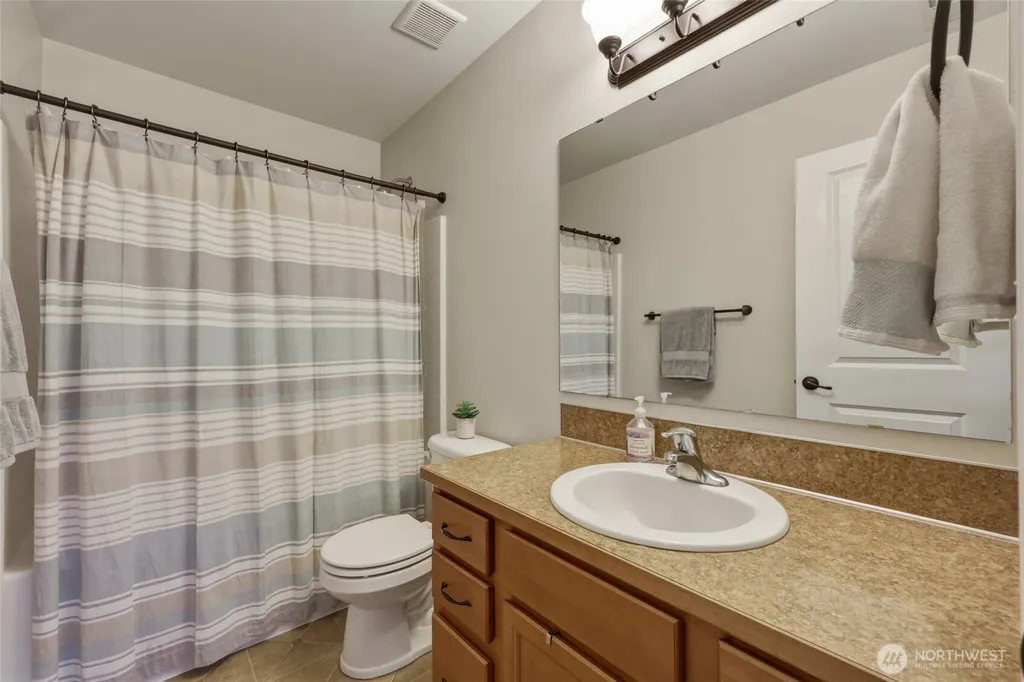 303 135th Place SE Rainier WA 98576