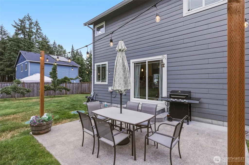303 135th Place SE Rainier WA 98576