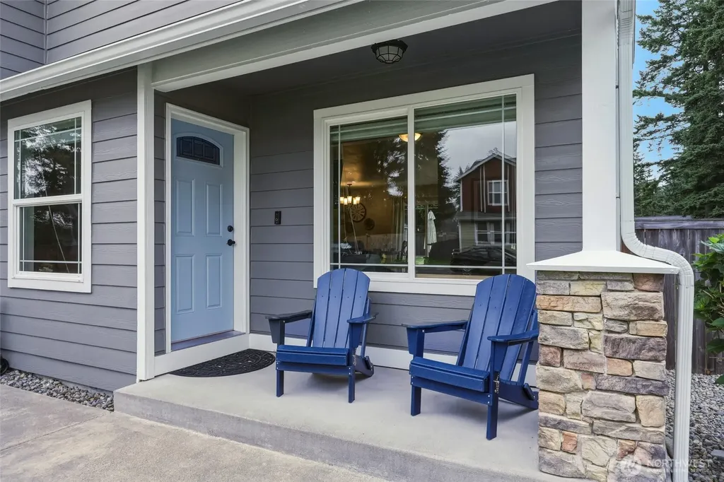 303 135th Place SE Rainier WA 98576