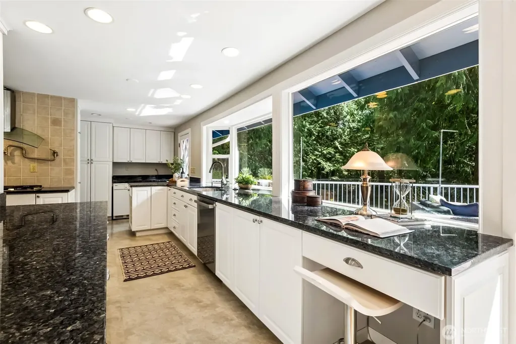 25845 SE 152 Street Issaquah WA 98027
