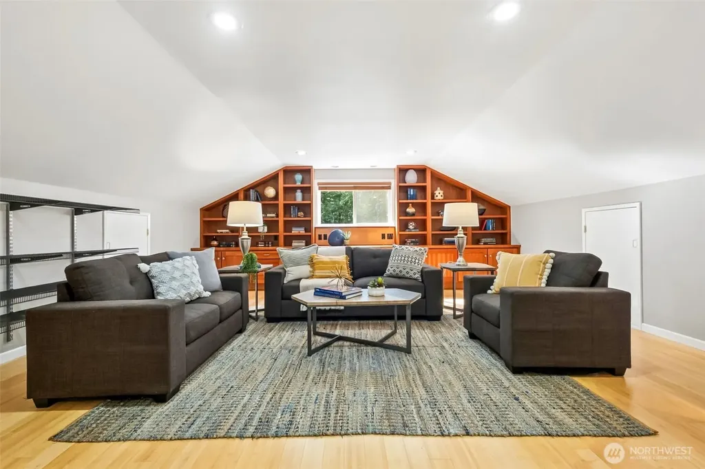 25845 SE 152 Street Issaquah WA 98027
