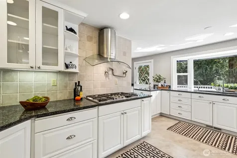 25845 SE 152 Street Issaquah WA 98027