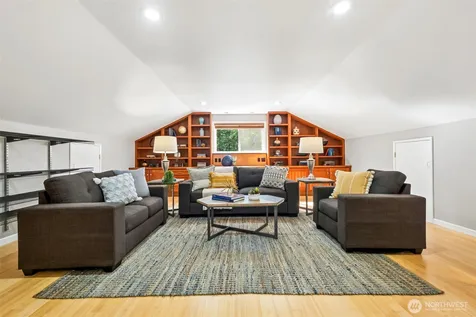 25845 SE 152 Street Issaquah WA 98027