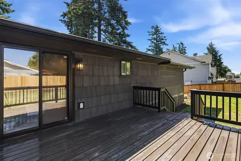 28433 Old Military Road S Federal Way WA 98003