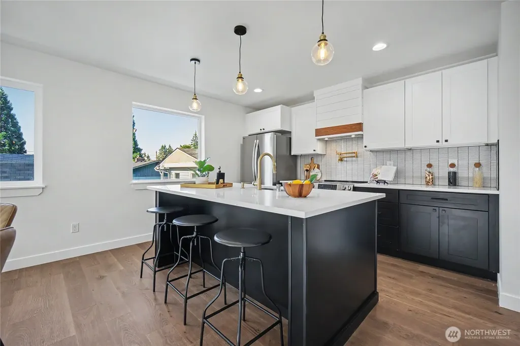 5610 Rockefeller Avenue Everett WA 98203