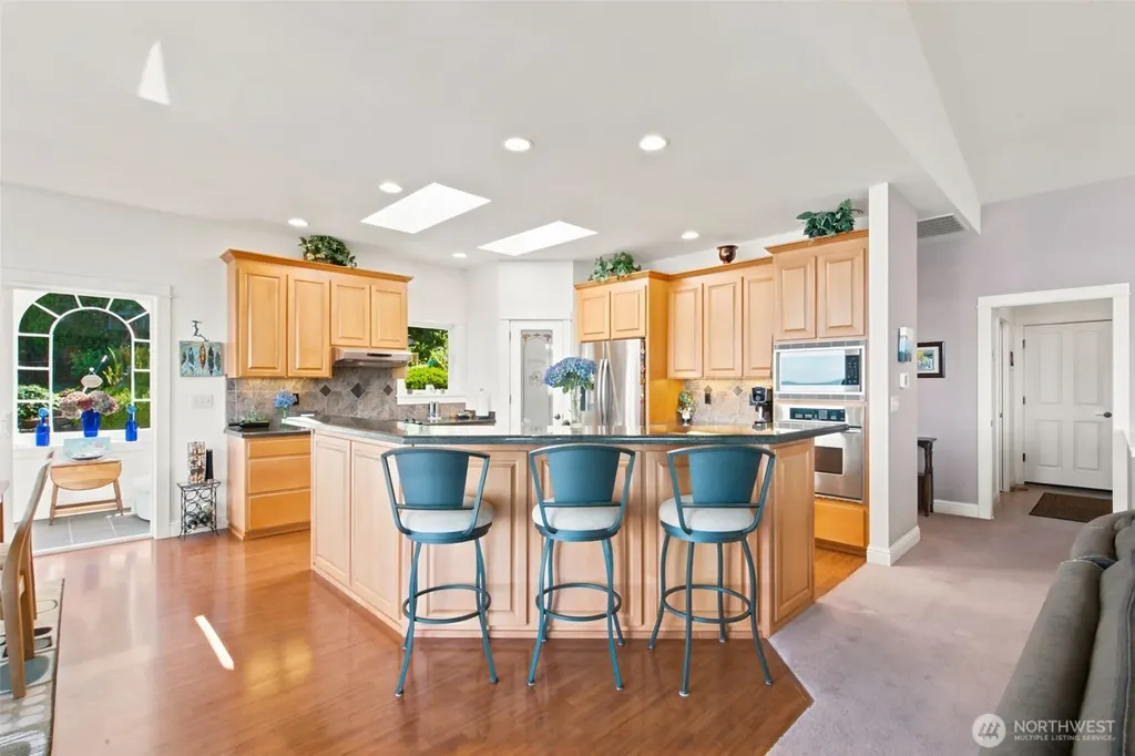 25130 South Kingston Road NE Kingston WA 98346