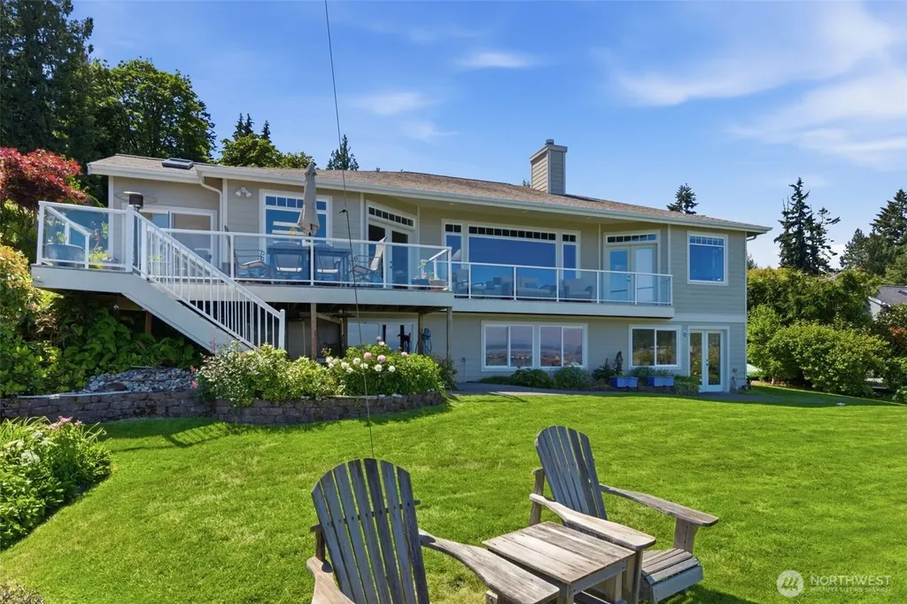 25130 South Kingston Road NE Kingston WA 98346