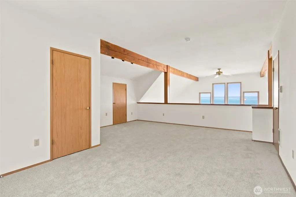 25130 South Kingston Road NE Kingston WA 98346