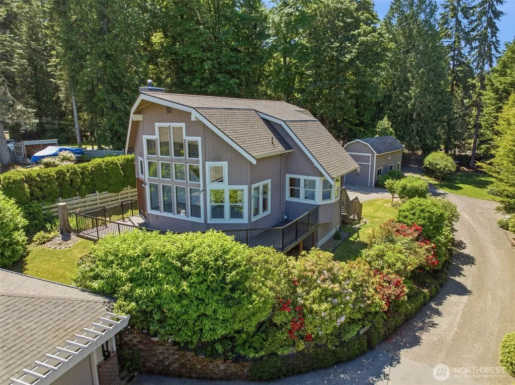 25130 South Kingston Road NE Kingston WA 98346